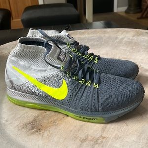 Nike Zoom All Out Flyknit Size 11